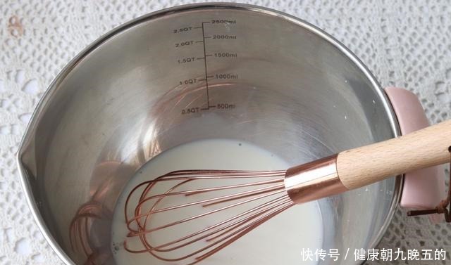 最近孩子迷上这早餐,松软香甜,搅一搅,蒸熟就能吃,好吃不上火