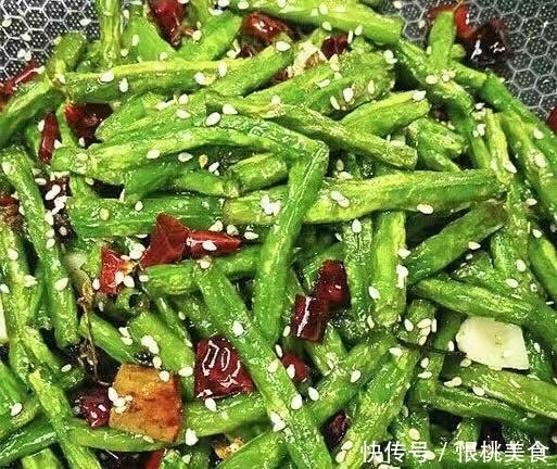 干煸豆角:家庭版的做法,又快又好吃,几分钟搞定的美食~