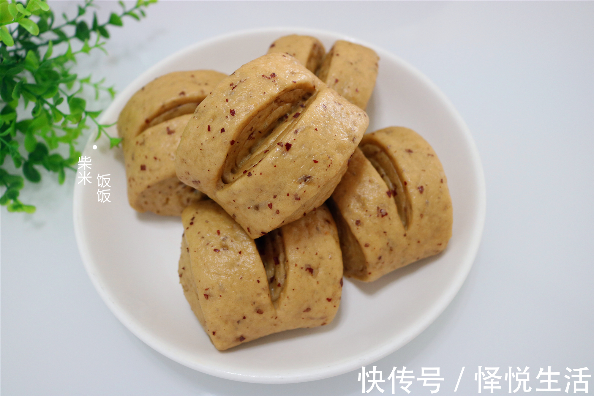 红枣肉|入秋之后,别总吃白馒头了,聪明女人都爱这样吃,蒸一蒸真香