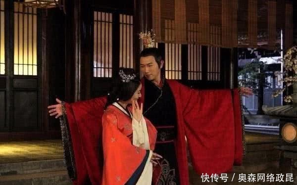 放在|古人喜欢把钱放在袖子里，他们不担心掉下来吗？原来里面暗藏玄机