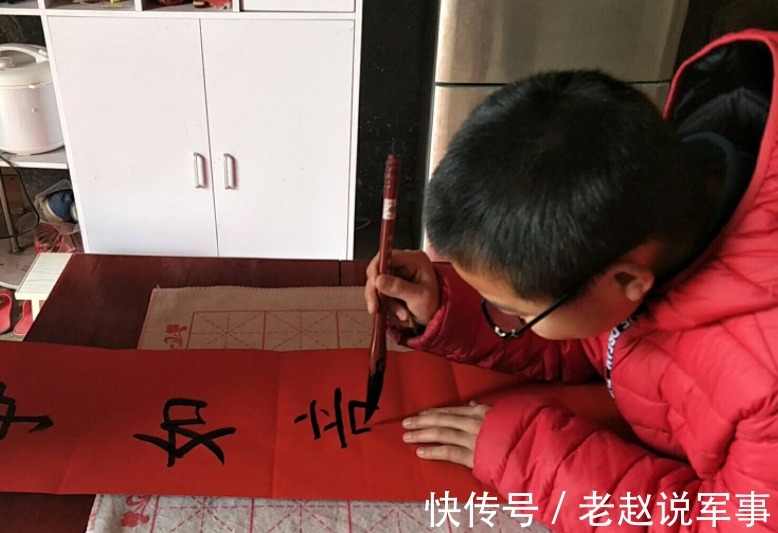 团子|红包过时了,新年礼物要抓住孩子的心,宝妈的“心机礼物”获好评