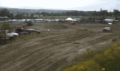 |搞笑GIF动画:小哥哥一连串的动作太帅了!女朋友也太淡定了