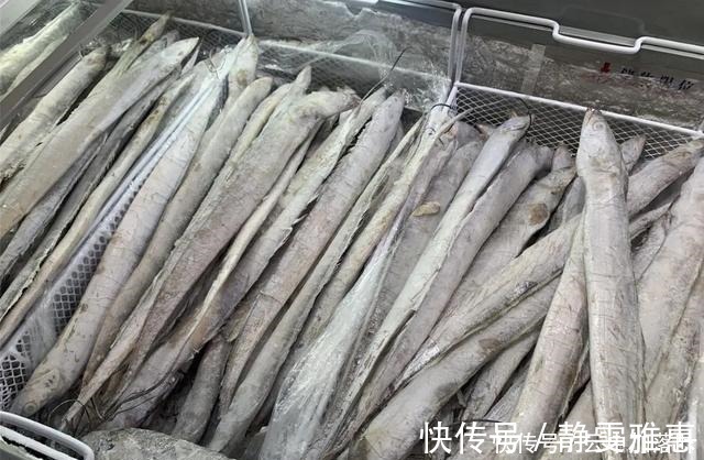 选购带鱼时,选择“一粗三小”的带鱼肉质鲜嫩美味,腥味小