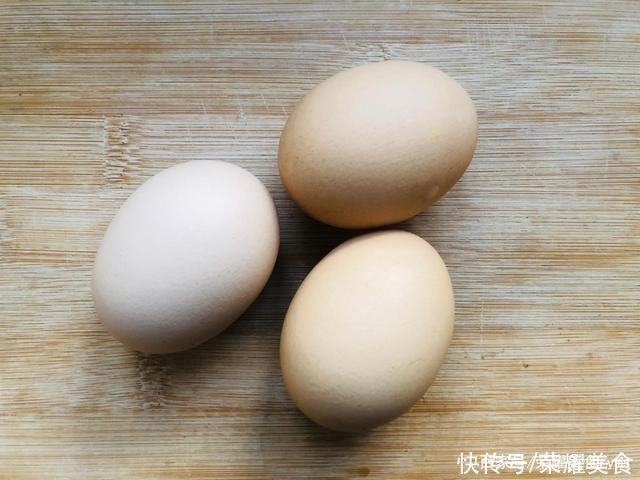 蒸鸡蛋羹,凹凸不平口感差?牢记“5要5不要”,蛋羹好吃像果冻