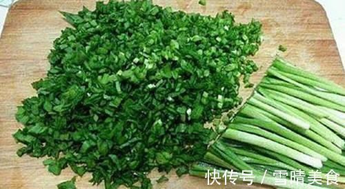 想吃饺子不用包，教你一道懒人饺子，做法特简单，出锅就抢完了