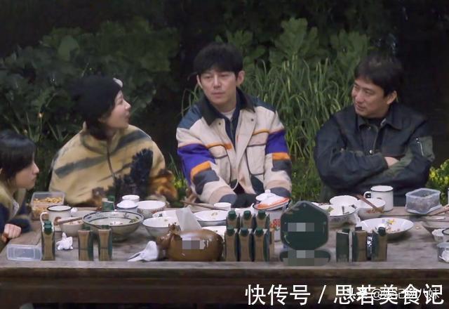 《向往5》里黃磊和何炅,不再像以前那樣親密了