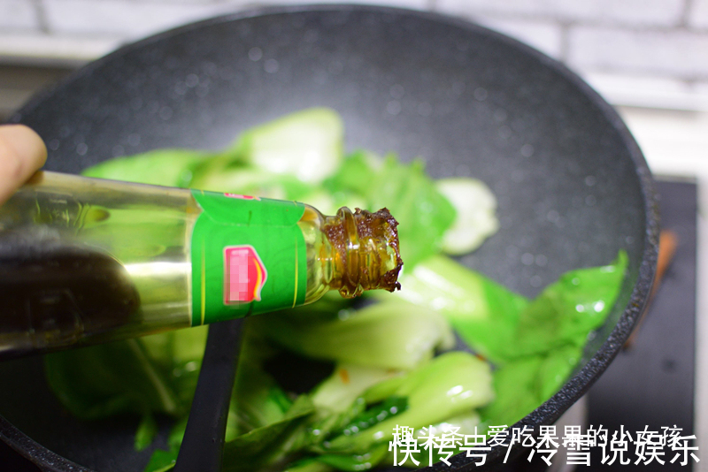 天天吃蚝油，你知道蚝油是什么做的吗可能跟你想的不一样！