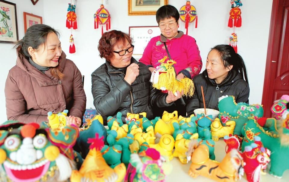  致富|襄汾发展壮大手工刺绣产业助力妇女创收致富