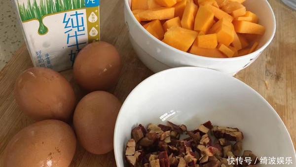 半个南瓜，1个鸡蛋，不用一滴水，比油条做法简单，比蛋糕还好吃