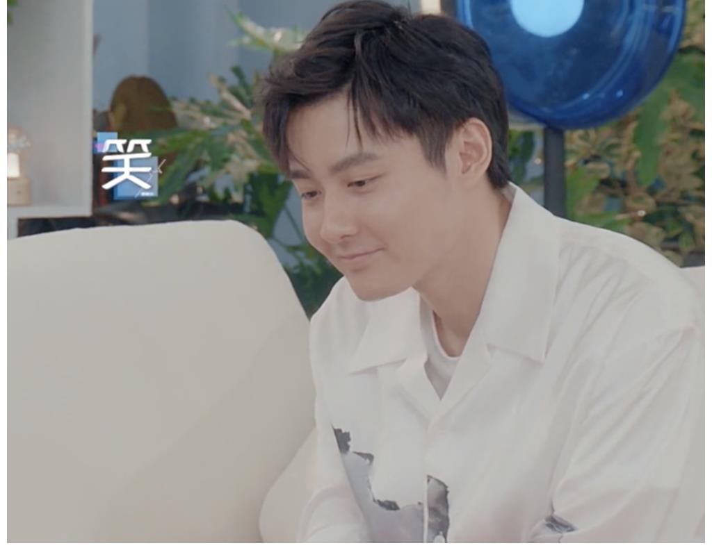 马子佳|《心动的信号4》女三裙子太短疑走光,男三脱鞋后不洗手就做饭?