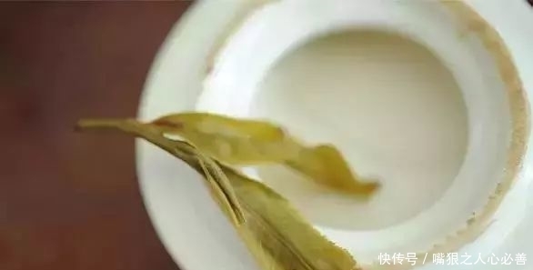 人生一杯茶,何必太清醒!