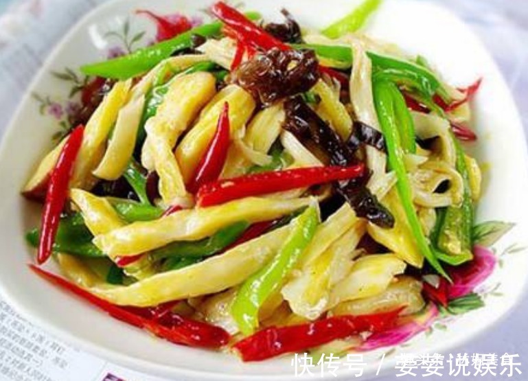 美味|杏鲍菇营养丰富,美容,增强免疫力,所以吃起来超级美味!