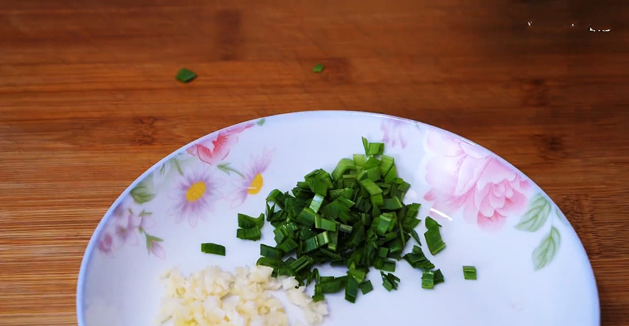 秋天别总大鱼大肉，多吃这12道家常素菜，低热量高营养，特别下饭