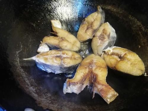 马鲛羹、香煎马鲛，两种做法，吃出马鲛的极致味道