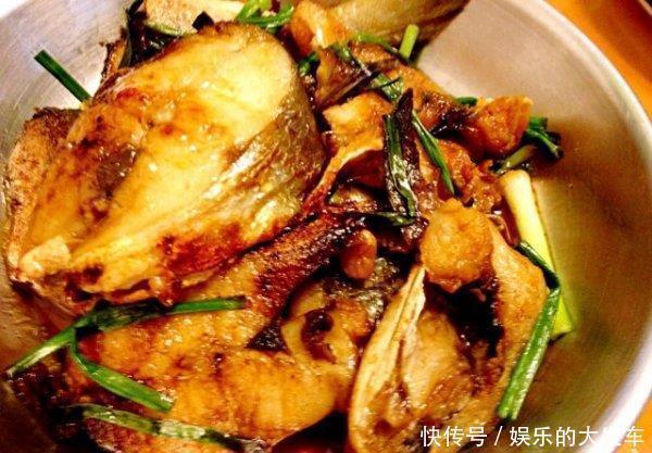 这鱼是鱼中精品,口感鲜香嫩滑,鱼刺少营养高,老人小孩宜多吃