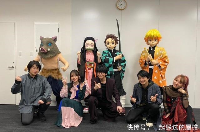 疯狂的鬼灭首映超过40场次仍一票难求，动画重播让观众感到恶心