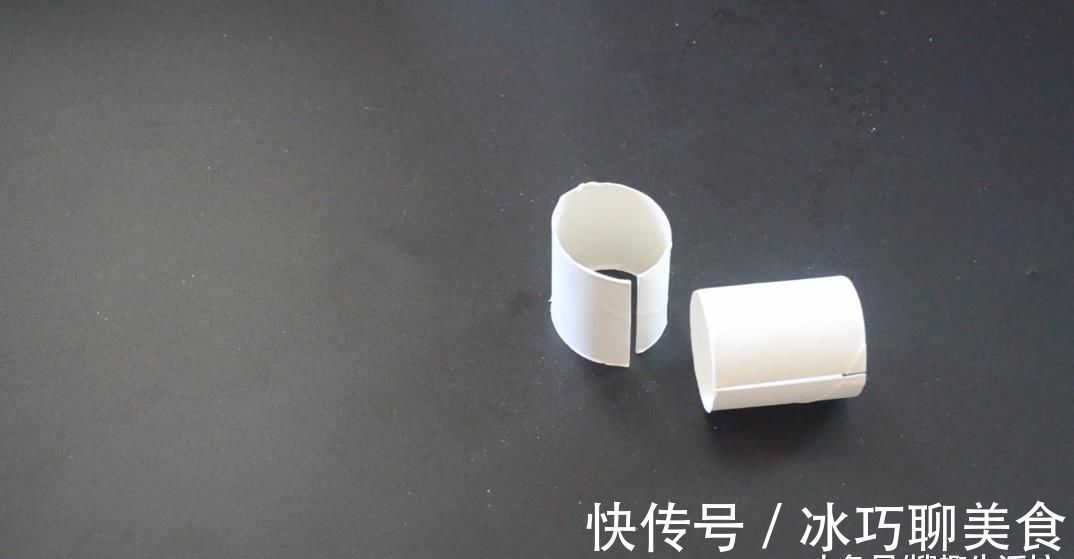 把卷纸筒粘在垃圾桶是上, 这个作用太神奇了, 解决了很多家庭的烦恼