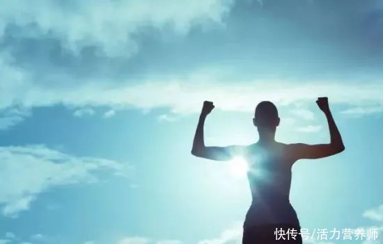 伤口愈合|怎样才能判断免疫力强弱？医生：能达到这4个标准的人，免疫力强