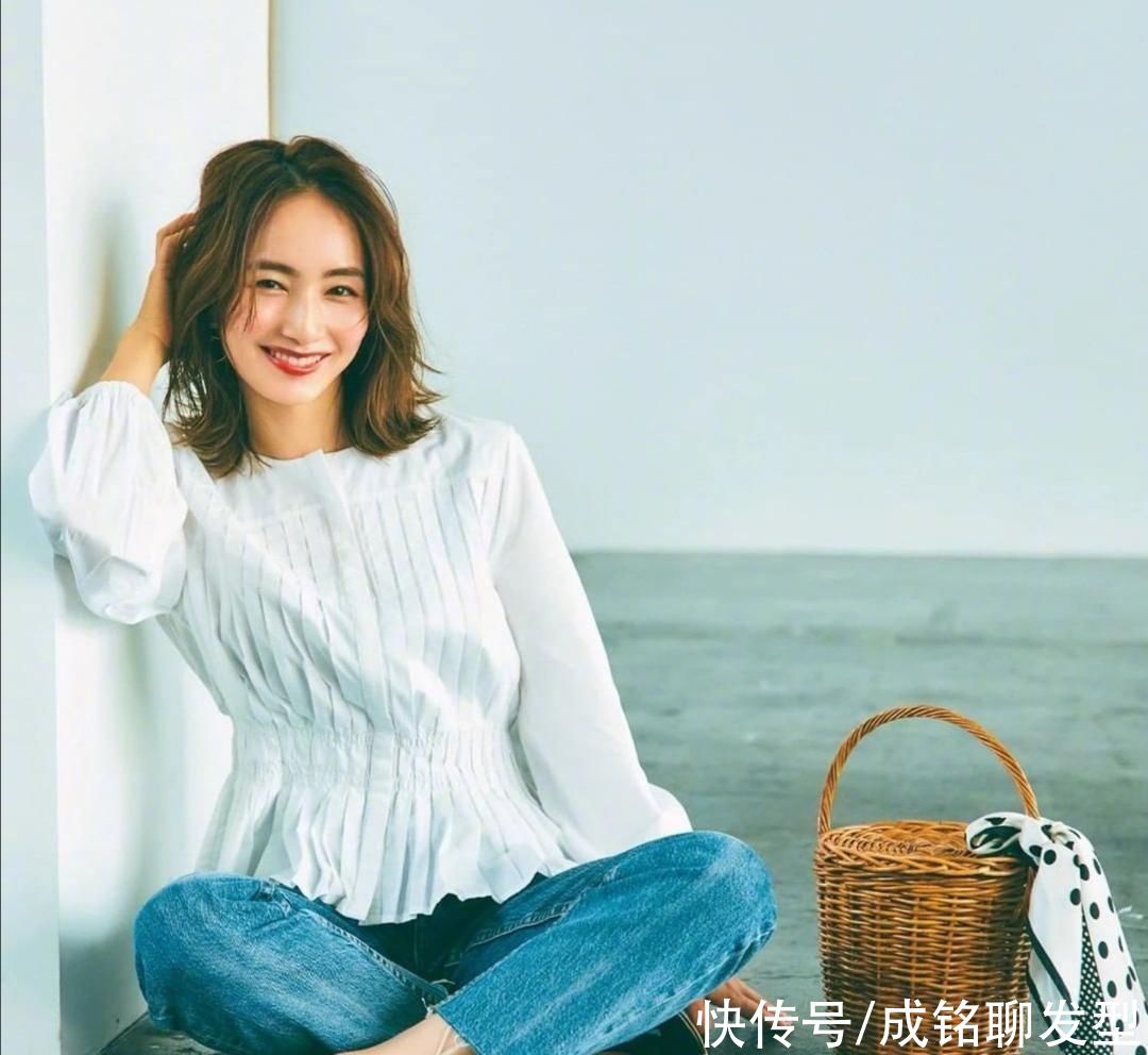 知性|“小个子”怎么穿显高？试试衬衣的时尚搭配法，知性优雅又显身材