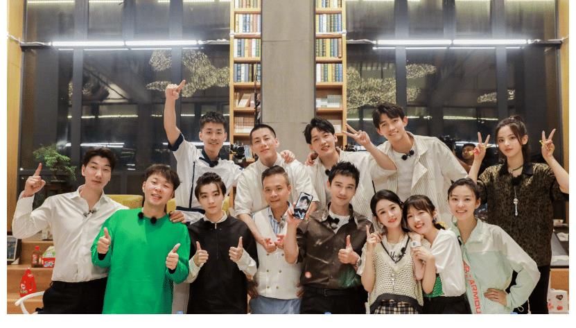 經營類|《中餐廳5》還沒錄，網曝芒果臺再推經營類綜藝，挑景甜當店長！