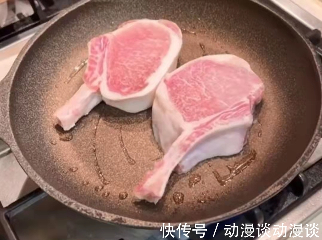 尴尬！买“过期鸡腿”到超市理论，谭嘉仪自认样衰：找个洞钻起来