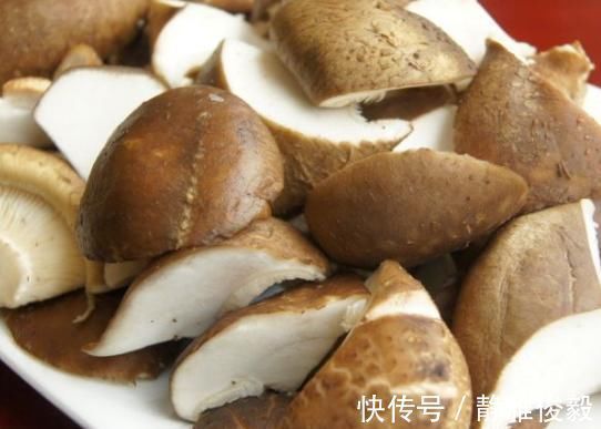 常吃|常吃香菇的人,长寿不会远离你,但此类人不能多吃,却有人不清楚