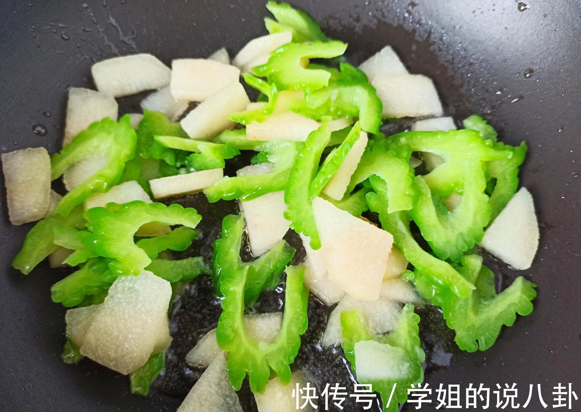 三伏天养生|三伏天养生,建议每天吃点清淡的,教你3种家庭小炒,健康度夏天