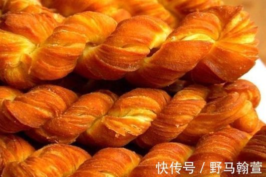 猪油|奶奶用了30年的炸麻花方法，5块钱做一锅，外酥里嫩，一捏就碎
