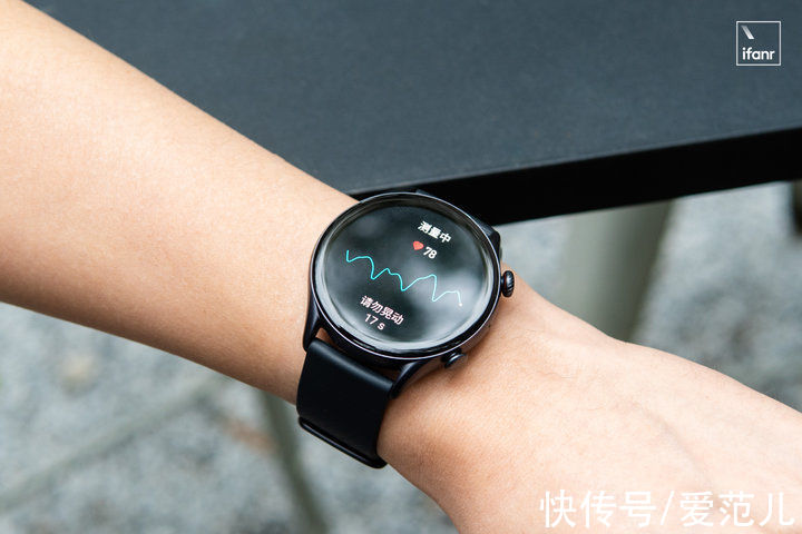 Amazfit 跃我 GTR 3 Pro 体验：两周一充，千元售价，还新增了血压筛查