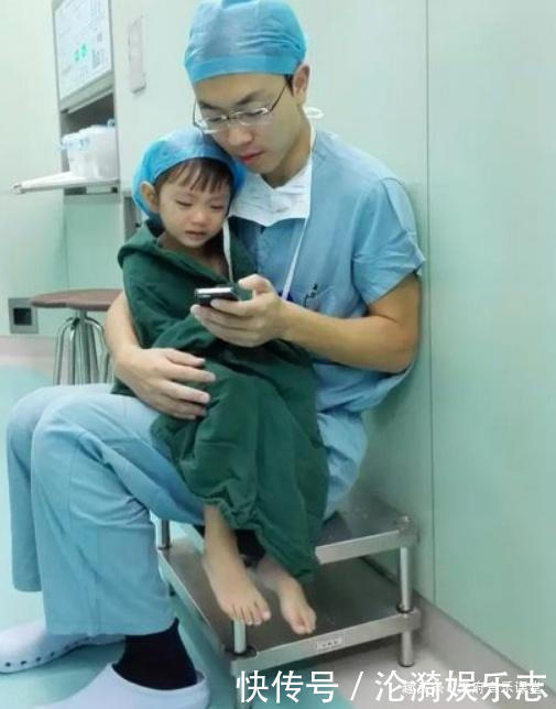 小护士|主刀医生进行大型手术时,如果遇到尿急该怎么办?小护士透露实情