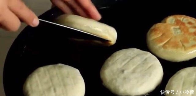 冬天就适合用此物烙饼,鲜香营养,孩子爱吃,早餐吃一个暖心暖胃