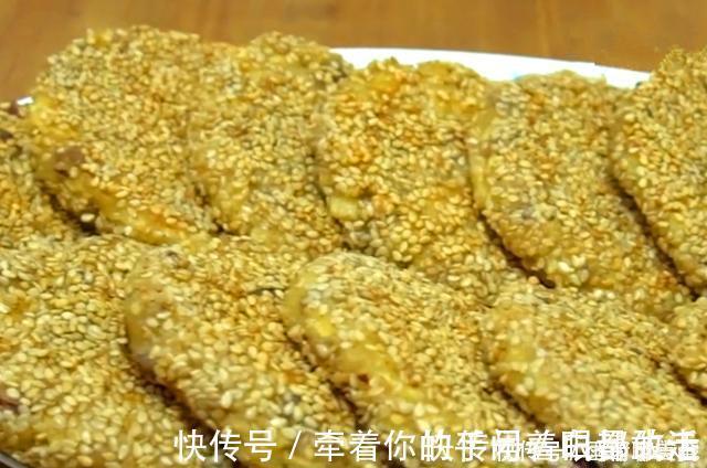 苹果别直接吃了,加上鸡蛋做成早餐饼,营养好消化,女儿最爱吃