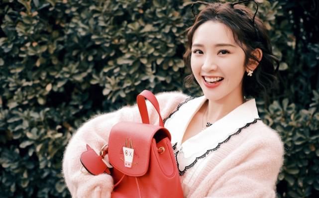 锁骨发out了！2021短发流行这么剪，烫不烫都超好看