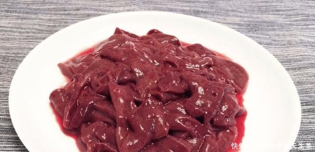 鲫鱼鲤鱼不咬钩只要在饵料中加点它,压根不担心没鱼上钩!