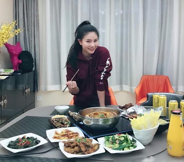 秦凯|参观何姿和秦凯的豪宅,被誉为奥运冠军情侣,如今住着豪华的房子