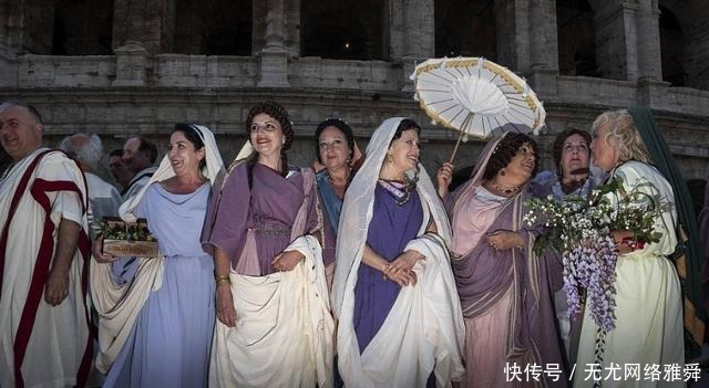 婚纱为何是圣洁的服饰?二战的炮火,创造了影响至今的4字原则