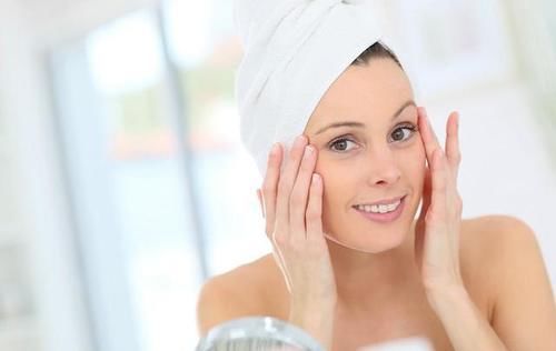 补水做不好，还怎么给美丽加分？针对5种肤质的补水技巧，学起来