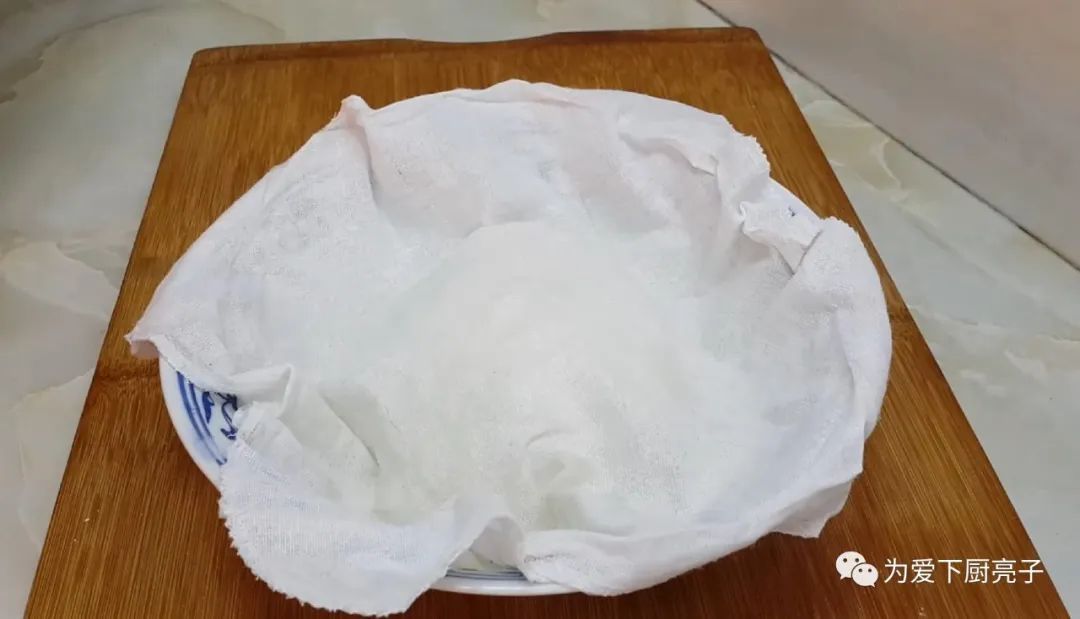 以后面粉就这么做,不烫面不烙饼,个个空心鼓大泡,看着都流口水