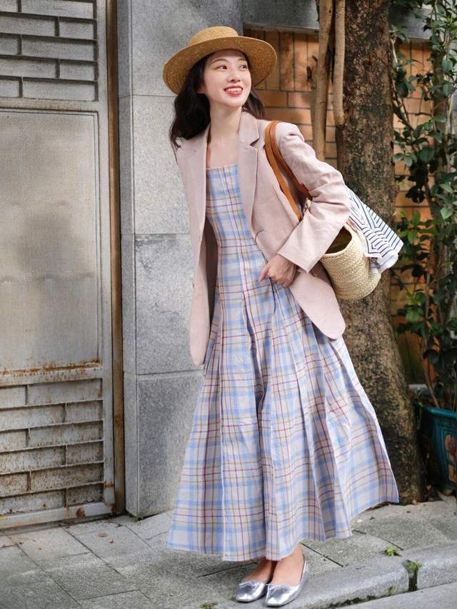 条纹上衣 想要穿出日杂风?不如试一试混搭,条纹上衣+直筒裤,实用又百搭