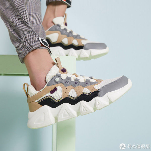 特卖价|国货有担当！鸿星尔克23款特价鞋清单~ 不足百元~ 统统白菜价！大家可以买起来啦