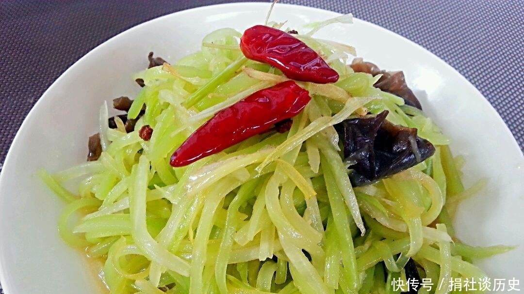 凉菜大师密不外传的万能凉拌菜配方,4种调料是关键,值得收藏