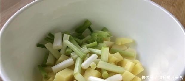 草鱼不要做红烧,淋入一罐啤酒,不加一滴水,出锅汤都喝干净