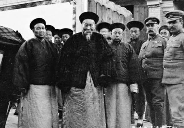 李氏|李鸿章生母:儿时被丢弃,老年受到皇恩,并非母凭子贵那么简单!