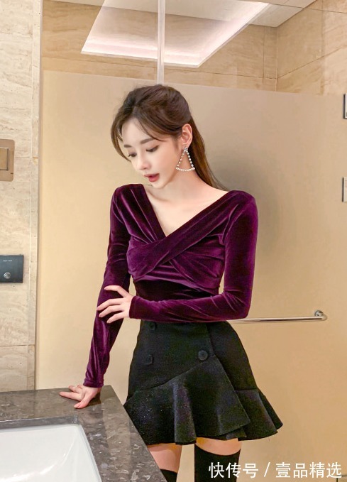 洋裙|女神孙允珠高清时尚搭配:葡萄汁露斜衩娇可俏美小洋裙