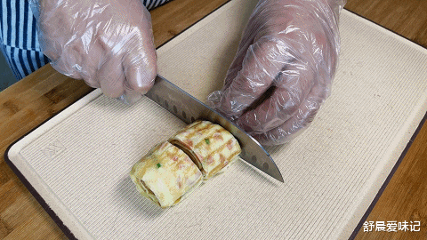 早餐|鸡蛋别只煮着吃,做营养好看的鸡蛋卷,一卷一切,从此早餐不用愁