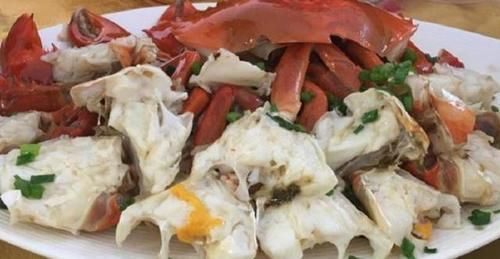 怀疑|参加婚宴随礼500元,看到宴席后却很尴尬,桌上的菜让我怀疑人生