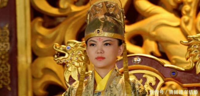 起义|武则天是第一位女皇帝不,她才是第一位,武则天只能是第二!