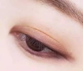 紫葡萄眼妆，媚而不妖，真的太好看了~