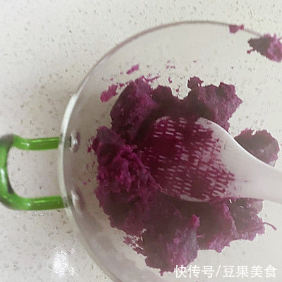 #精致一人食#快手紫薯奶酪派