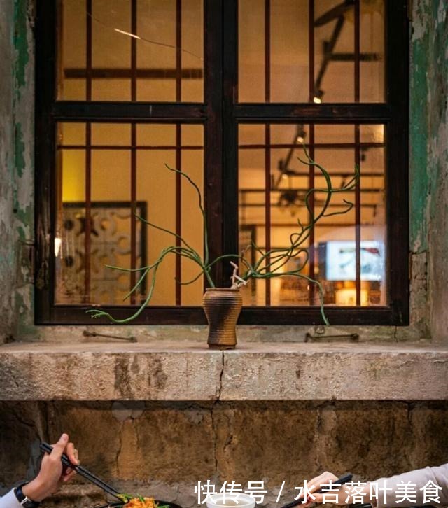 在珠海市中心,一个隐藏的老院隐藏着一个食品研究所